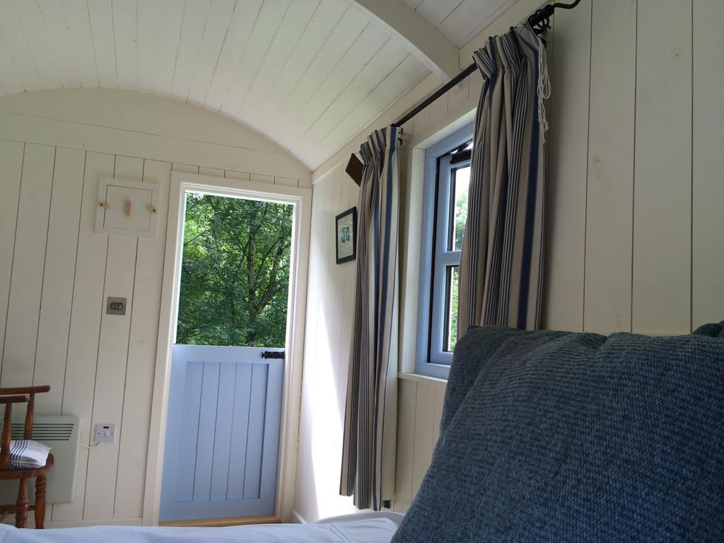 Blackstairs Shepherds Huts Killedmond エクステリア 写真